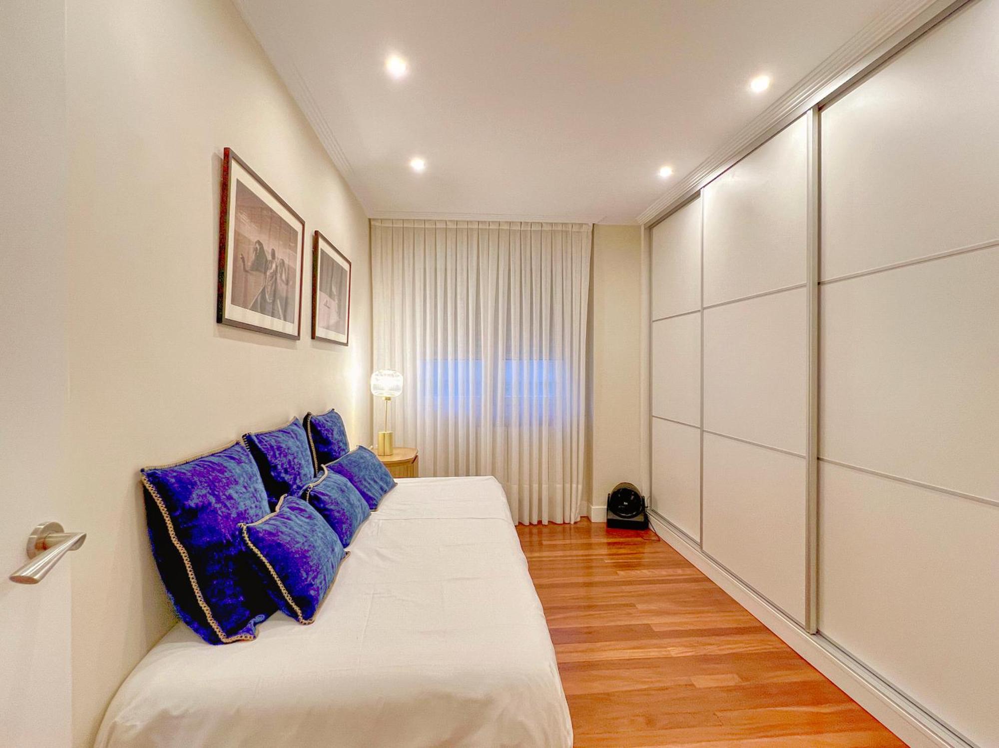 River Deluxe Con Garaje Gratis Bilbao Exterior photo